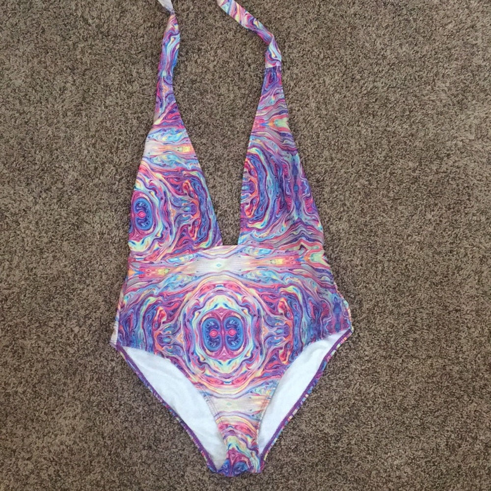 Bathing suit